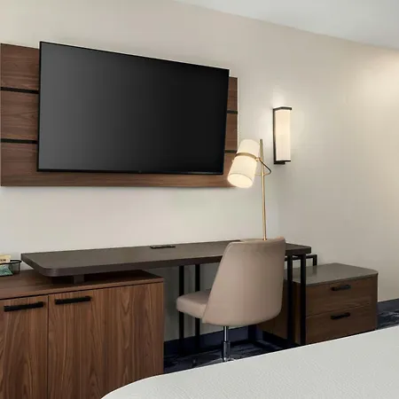 Fairfield Inn & Suites Indianapolis Airport-3