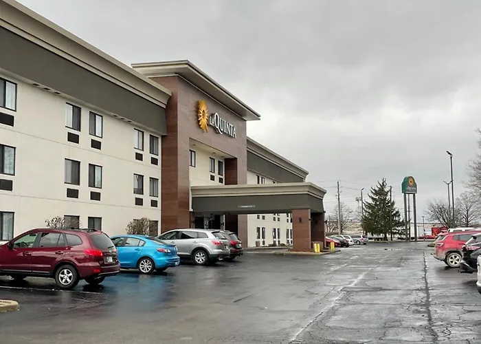 La Quinta Inn By Wyndham Indianapolis Airport Executive Dr
